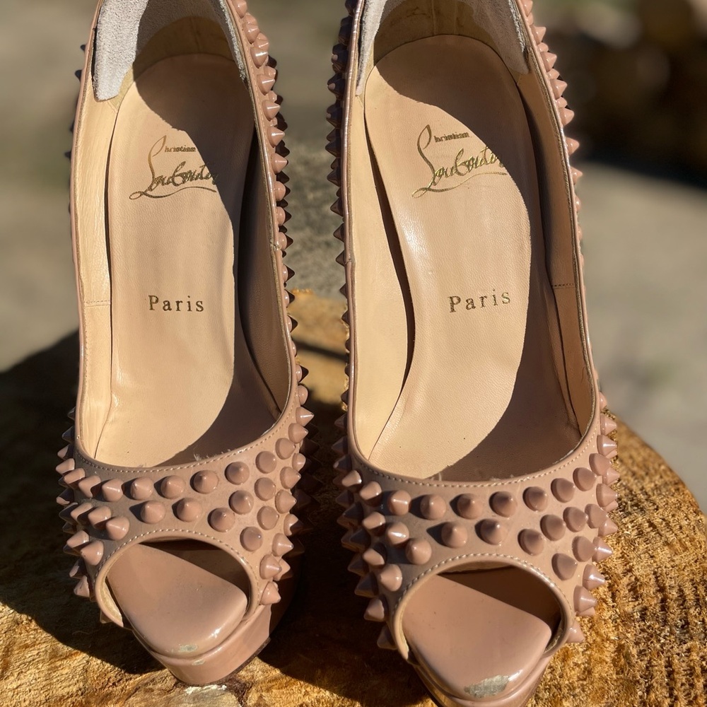 Christian Louboutin Studded Tan Heels - Picture 2 of 11